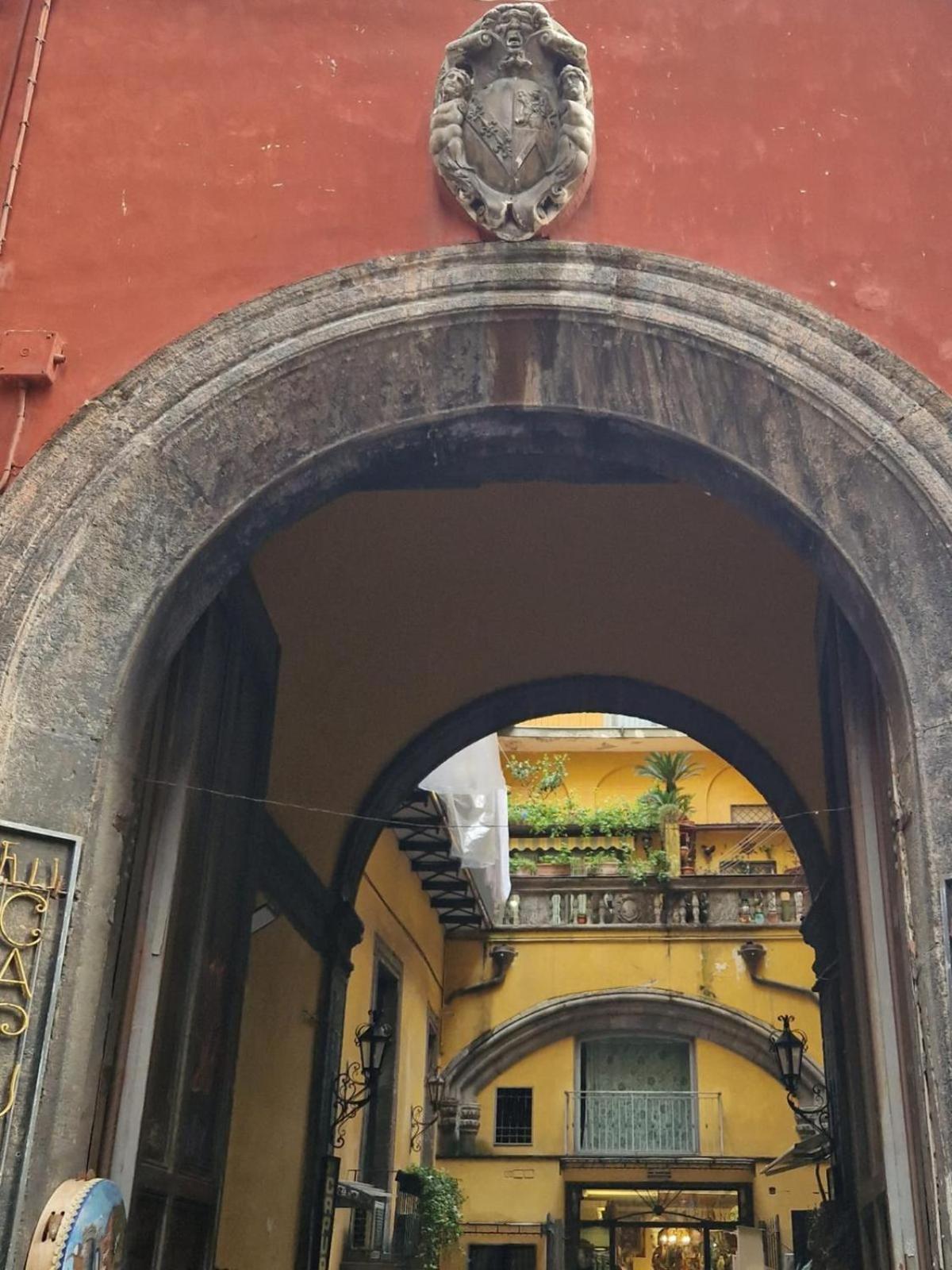 La Dimora Nei Presepi In San Gregorio Appartement Napels Buitenkant foto